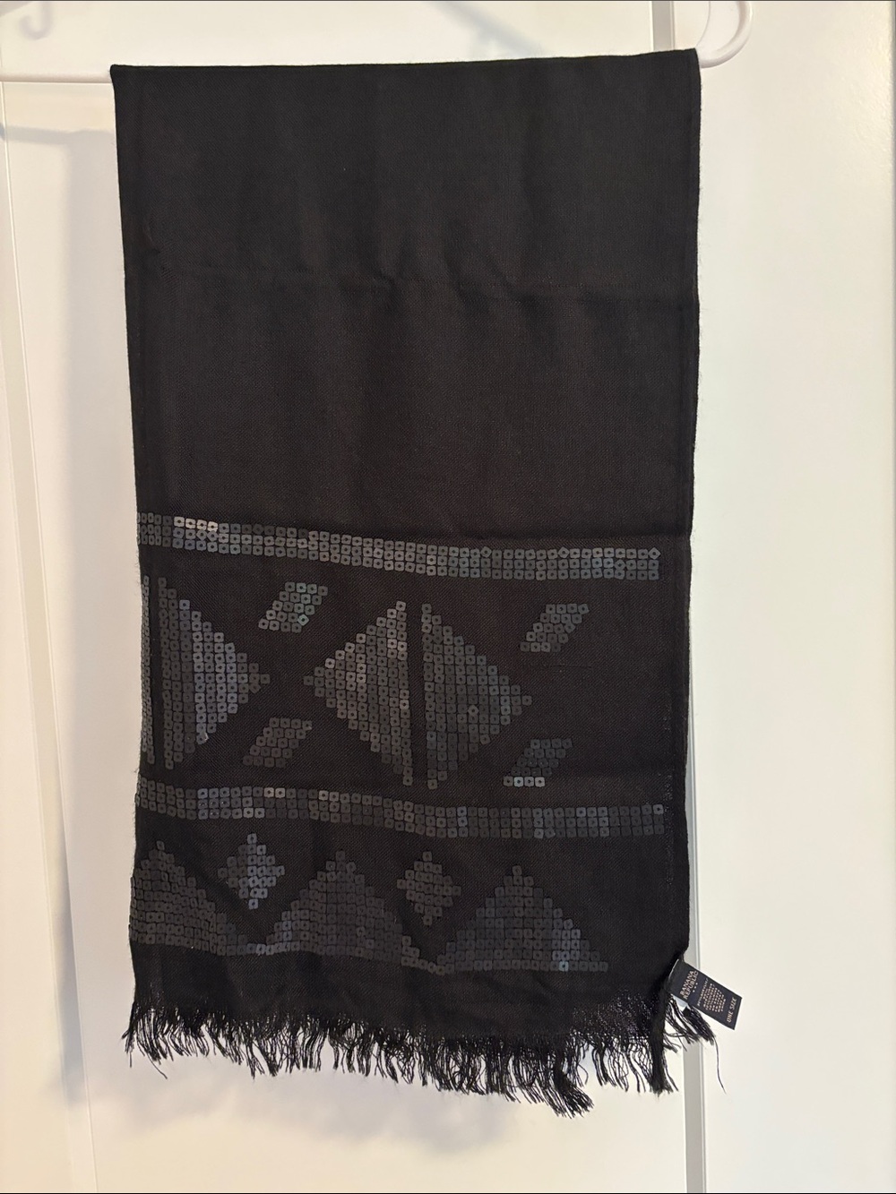 Banana Republic Black Geometric Pattern Fringe Scarf